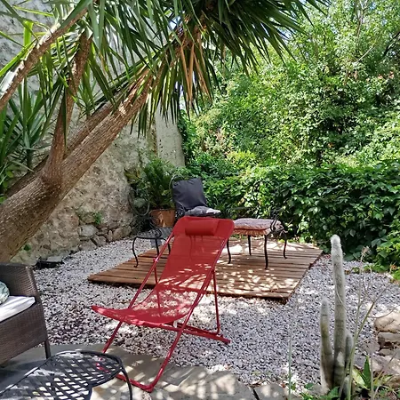 公寓 Maison Deux Chambres, Garage, Jardin, Chez Nadine