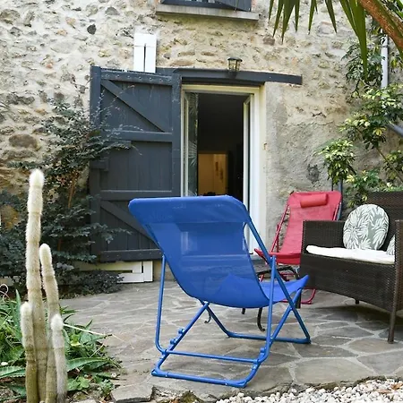 Maison Deux Chambres, Garage, Jardin, Chez Nadine *