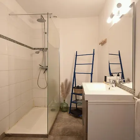 Апартаменты Maison Deux Chambres, Garage, Jardin, Chez Nadine *